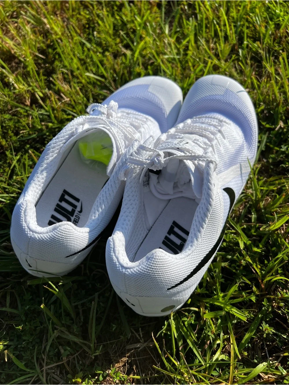NEW Nike size 9.5 Mens Rival Multi Track Spikes White
